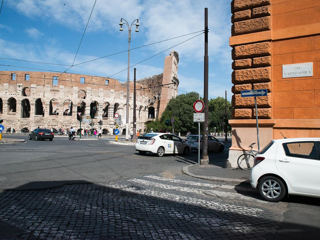 Domus Claudi Colosseum Rom Exterior foto